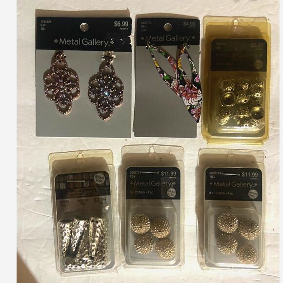 NIP Lot Of 10 Metal Gallery Bead Ends Caps Spacers Multiple Sizes Styles - Picture 4 of 4